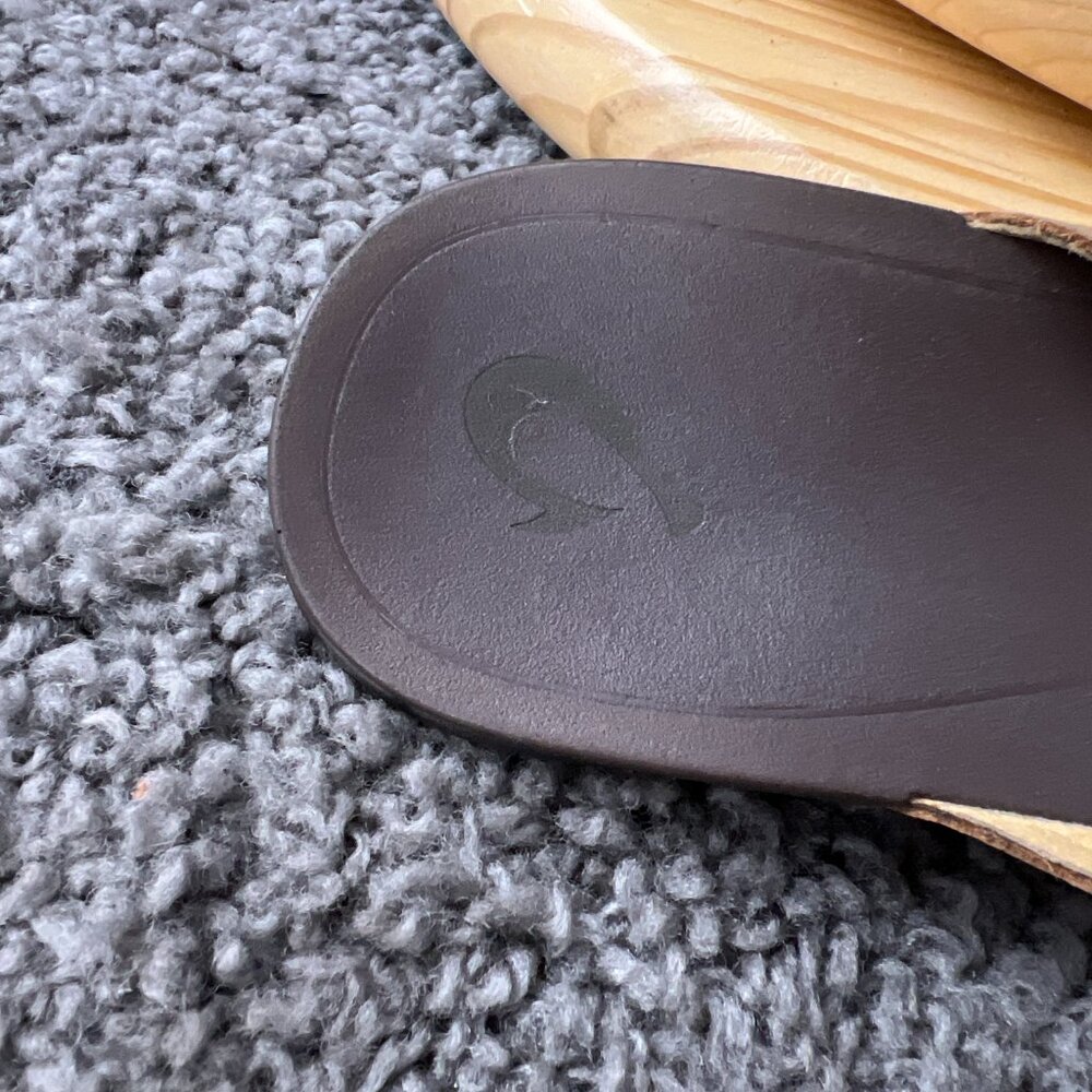 OluKai Brown Tan Sandals - Picture 7 of 9